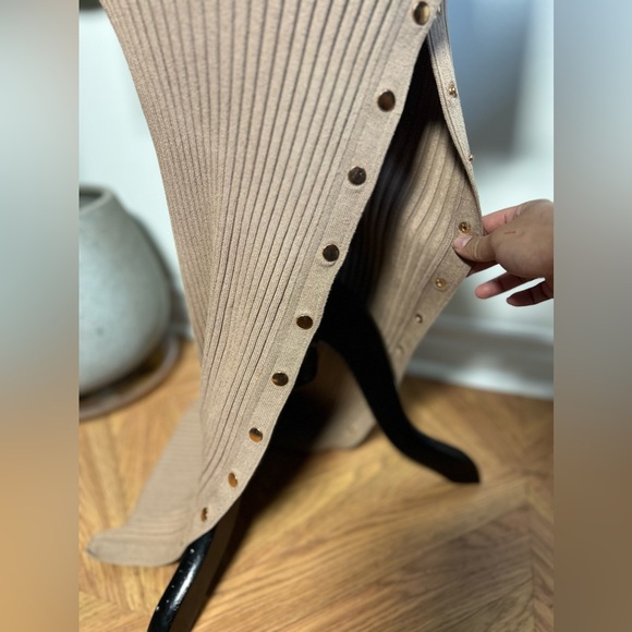 Room Service, Long Ribbed Buttoned Dress with Sleeves, Tan/Brown/Rose Gold, Med - Picture 6 of 10